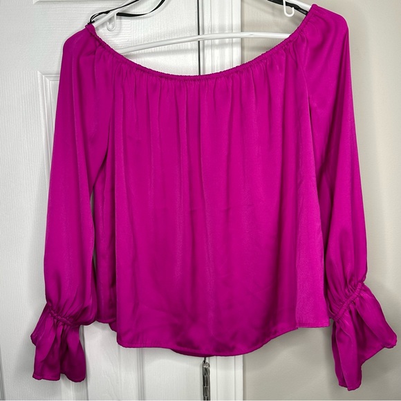 SUPER CUTE FUCHSIA PINK SHIRT - Picture 1 of 2